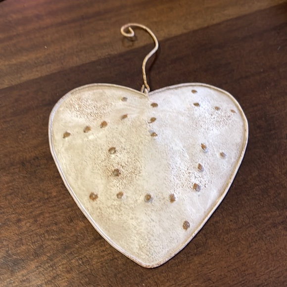 Hearts Rustic Outdoor, Tin punched design swirl hanging hook Red & Cream set/4 - Picture 11 of 16